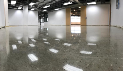 Igloo offices concrete floor 15K SF